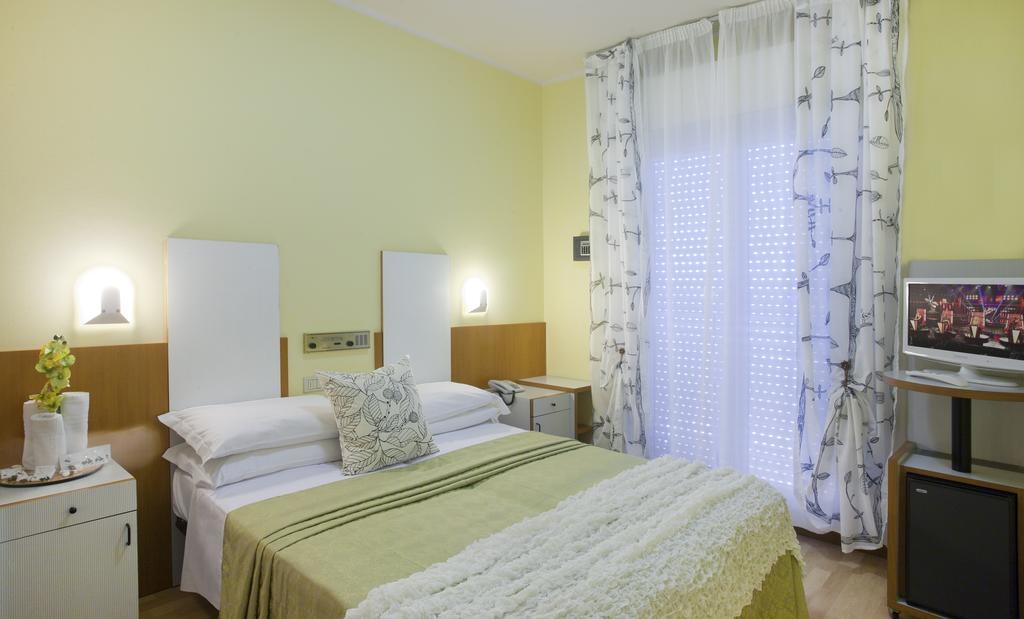 Hotel Bel Air Riccione Oda fotoğraf