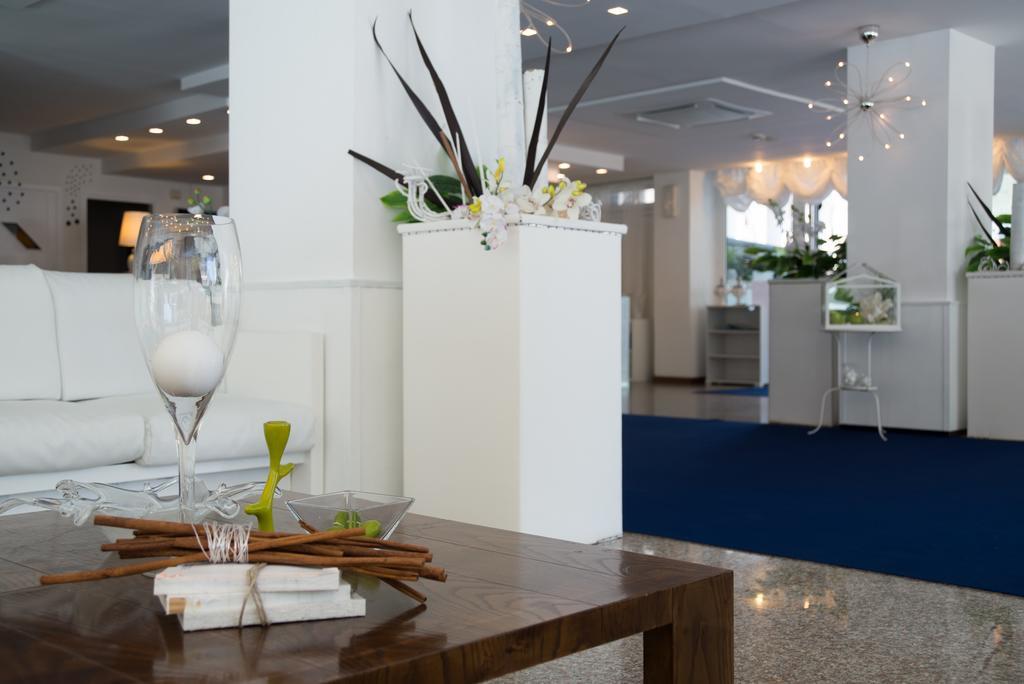 Hotel Bel Air Riccione Dış mekan fotoğraf